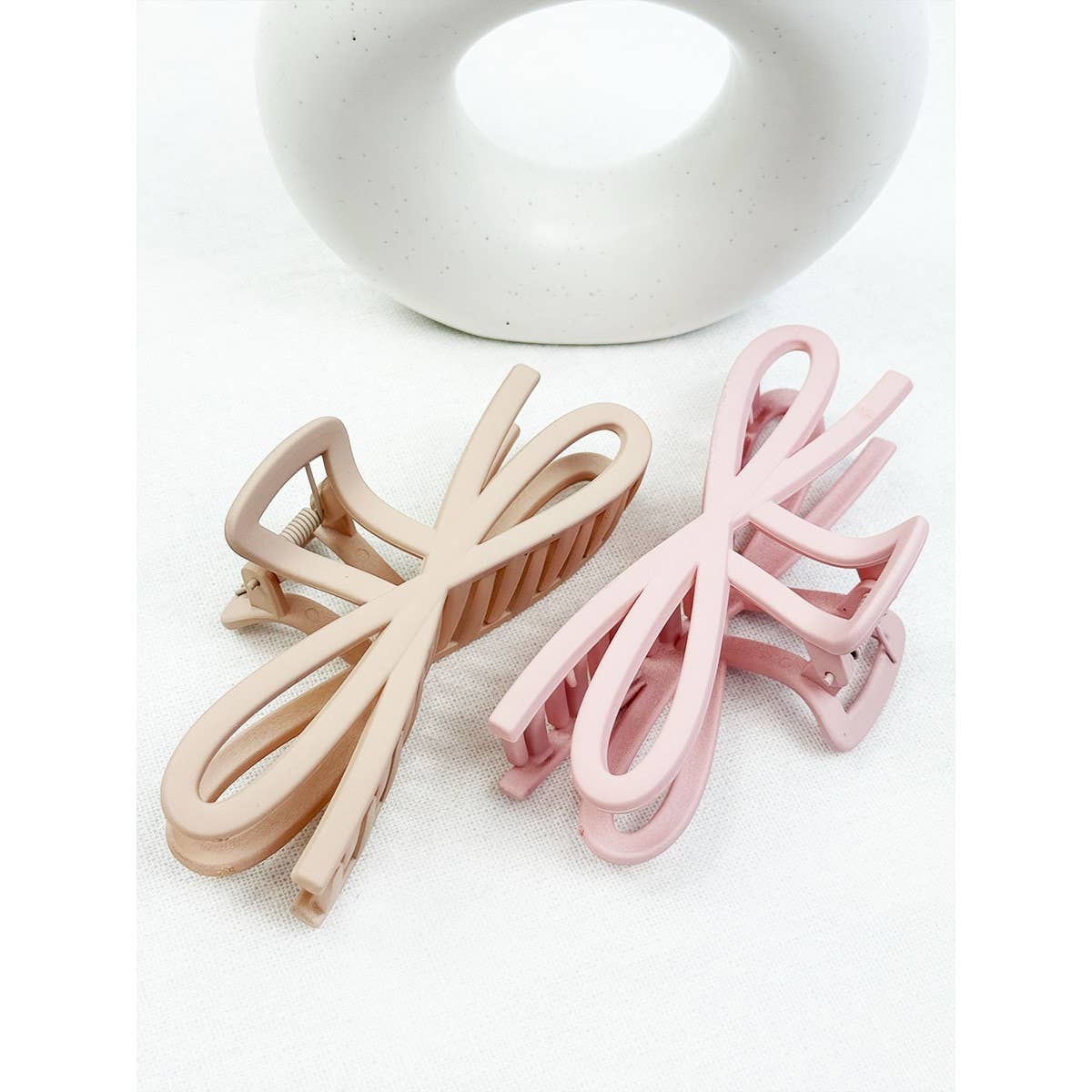 Soft Tone Jumbo Knotted Bow Hair Clip Claw
