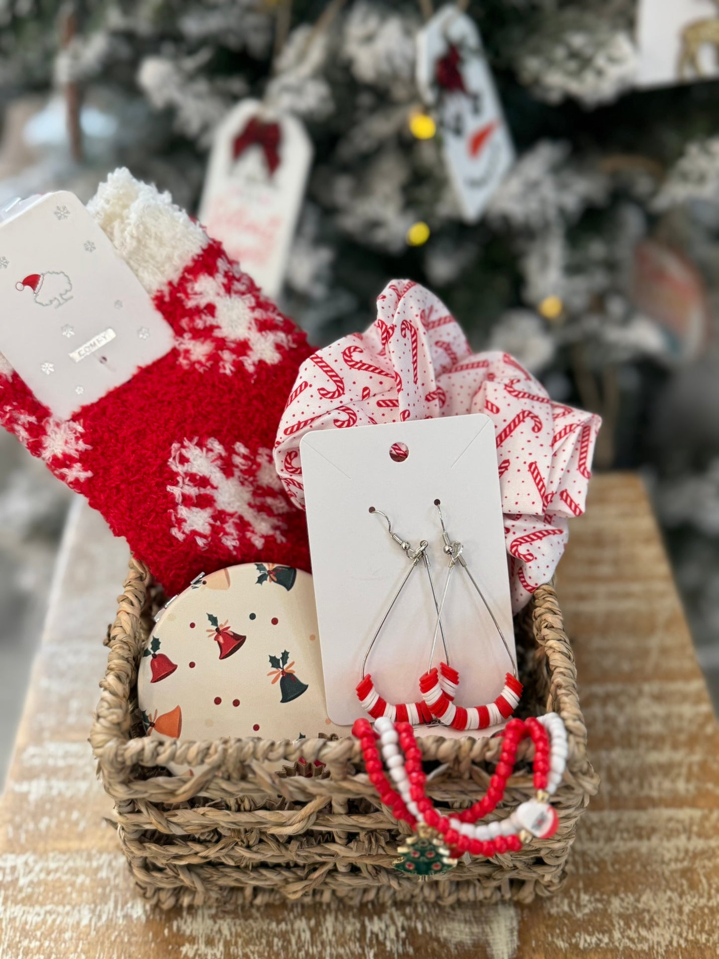 Christmas Lover's Holiday Basket
