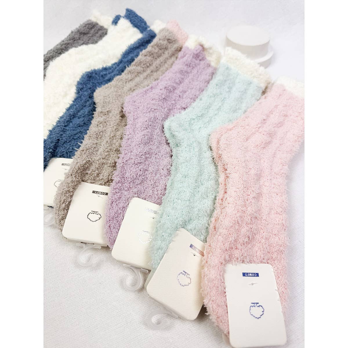 Assorted Cable Knit Pattern Two Tone Cozy Socks